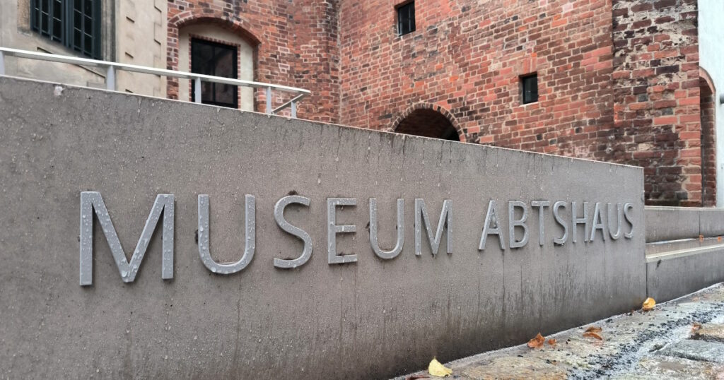 Eingang vom Museum im Abtshaus